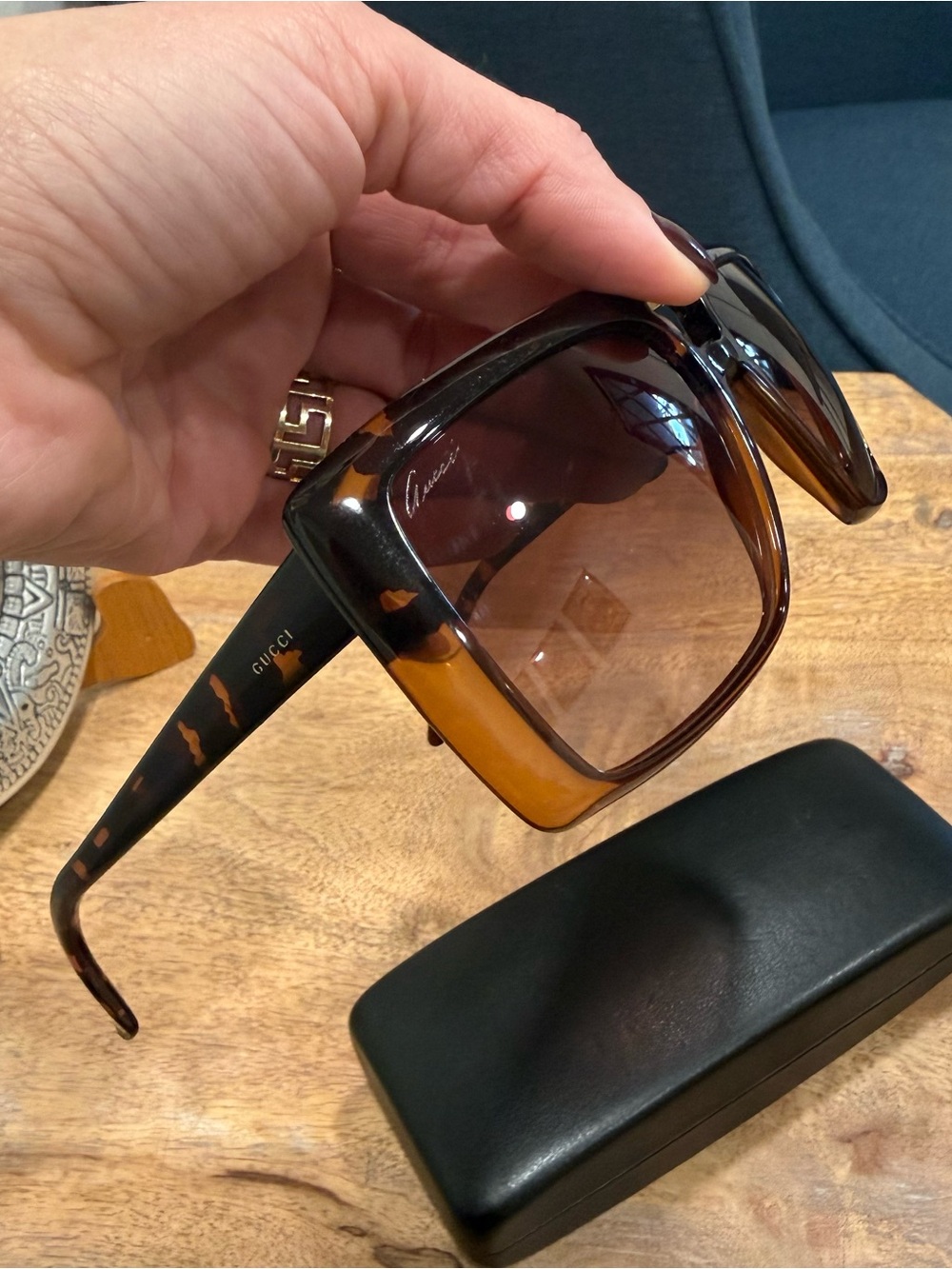Gucci Tortoiseshell Brown Gradient Shield Sunglasses - Picture 8 of 11